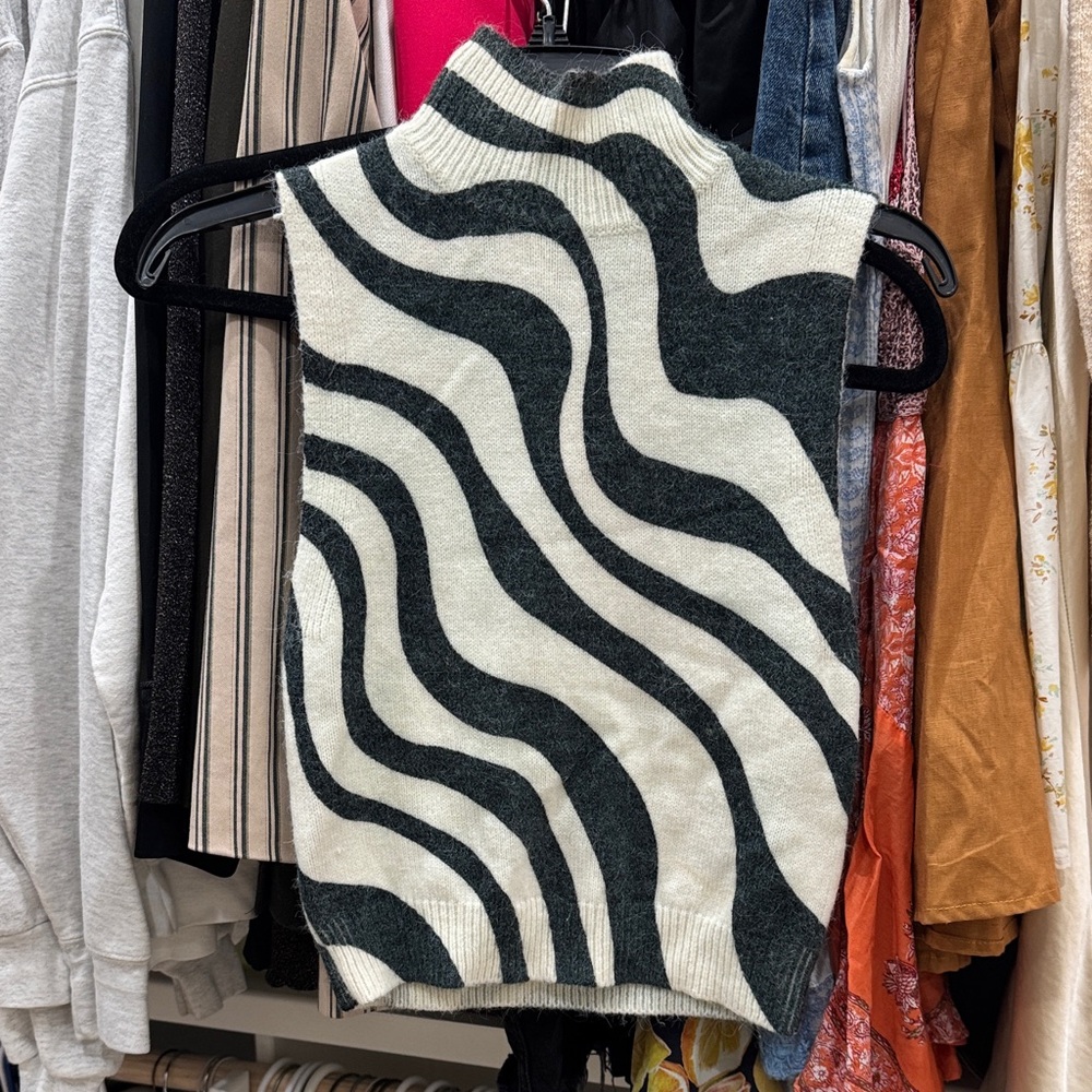 Zara Retro Print Sleeveless Sweater